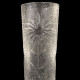 Vase haut gravé de fleurs en cristal Saint Louis